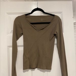 Brandy Melville brown ribbed long sleeve